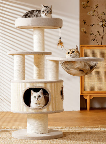 Leisure time White House Cat Tree